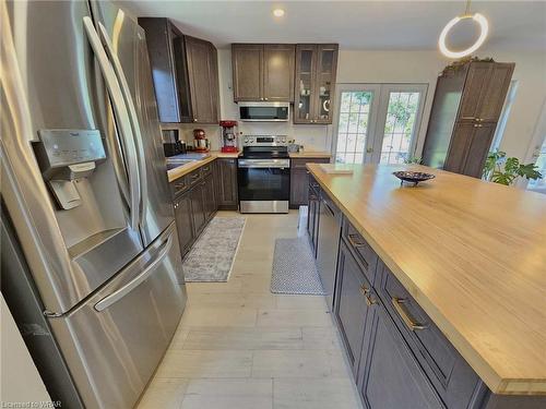 416 Clairbrook Crescent, Waterloo, ON - Indoor Photo Showing Kitchen