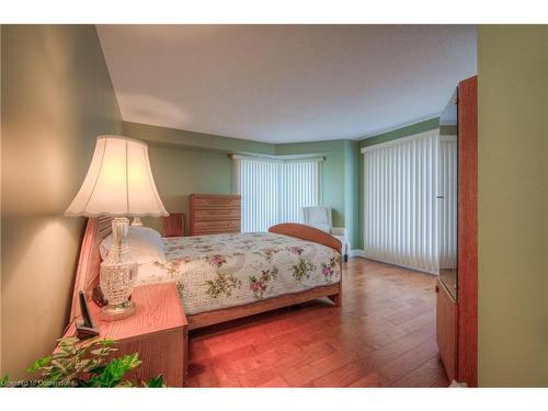 201-190 Hespeler Road, Cambridge, ON - Indoor Photo Showing Bedroom