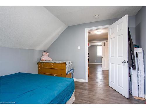 202 Dundas Avenue, Kitchener, ON - Indoor Photo Showing Bedroom