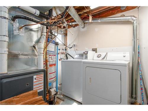 202 Dundas Avenue, Kitchener, ON - Indoor Photo Showing Laundry Room