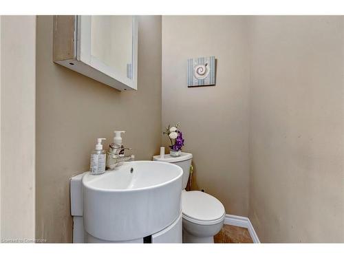 1798 King Street E, Cambridge, ON - Indoor Photo Showing Bathroom