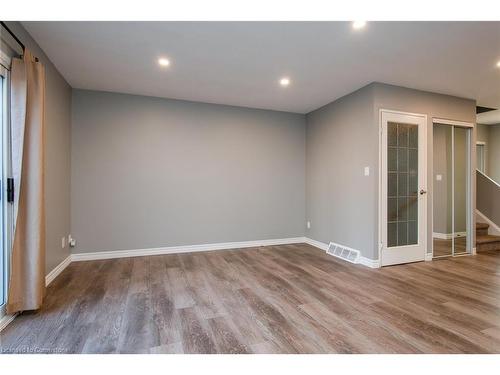 8-450 Pioneer Drive, Kitchener, ON - Indoor Photo Showing Other Room