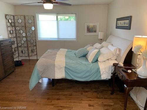 14-75 Beasley Crescent, Cambridge, ON - Indoor Photo Showing Bedroom