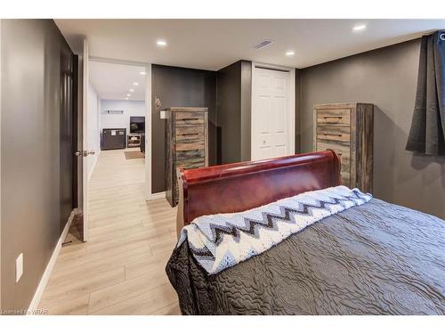 189 Union Street E, Waterloo, ON - Indoor Photo Showing Bedroom