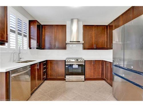 8 Thatcher Street, Cambridge, ON - Indoor Photo Showing Kitchen With Double Sink