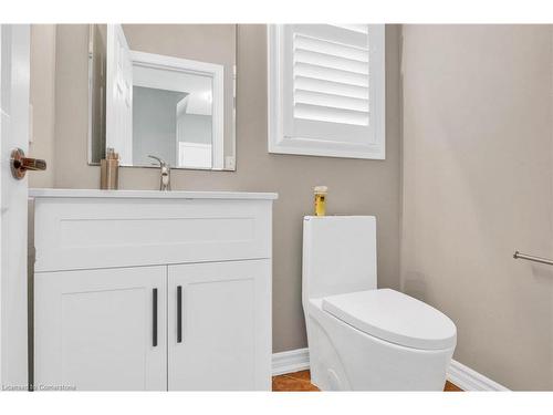 8 Thatcher Street, Cambridge, ON - Indoor Photo Showing Bathroom