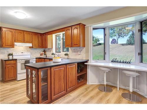 1654 Clyde Road, Cambridge, ON - Indoor Photo Showing Kitchen