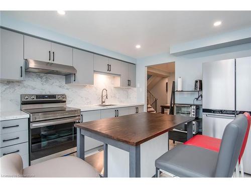 1-108 Woodlawn Road E, Guelph, ON - Indoor Photo Showing Kitchen