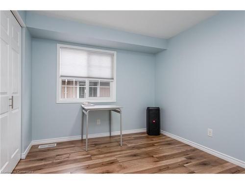 1-108 Woodlawn Road E, Guelph, ON - Indoor Photo Showing Other Room