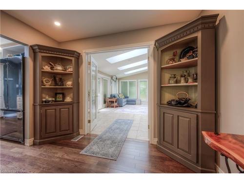 15 Hawthorne Road, Cambridge, ON - Indoor Photo Showing Other Room