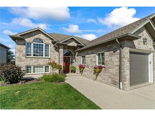 222 17Th Avenue, Hanover, ON - Outdoor With Facade