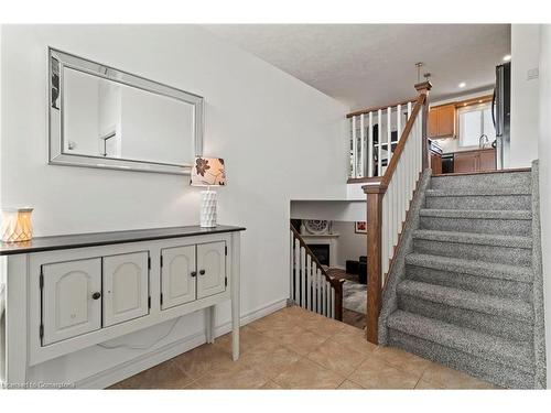 222 17Th Avenue, Hanover, ON - Indoor Photo Showing Other Room