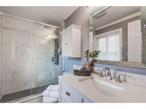 902 Atlantic Boulevard, Waterloo, ON - Indoor Photo Showing Bathroom