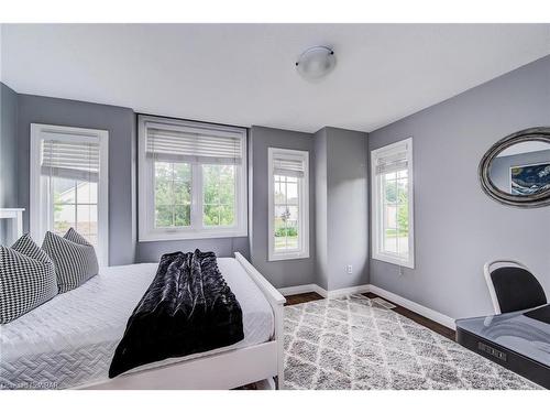 902 Atlantic Boulevard, Waterloo, ON - Indoor Photo Showing Bedroom