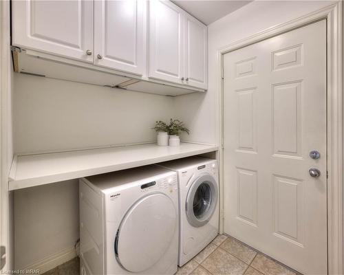 523 Heather Hill Place, Waterloo, ON - Indoor Photo Showing Laundry Room