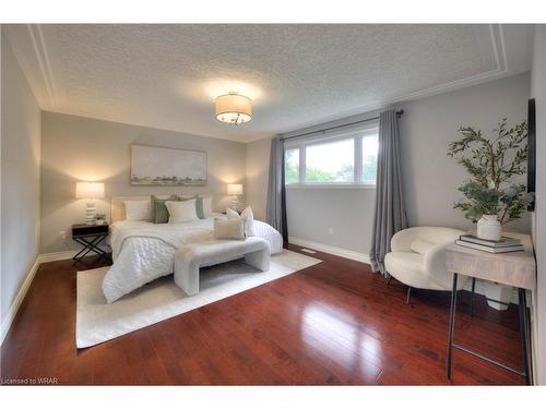 523 Heather Hill Place, Waterloo, ON - Indoor Photo Showing Bedroom