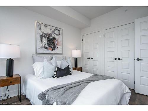 609-103 Roger Street, Waterloo, ON - Indoor Photo Showing Bedroom