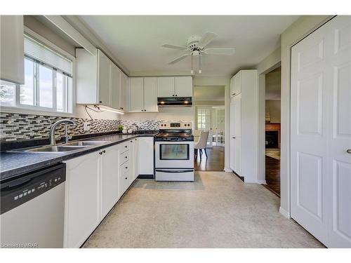 15 Rolling Brook Lane, New Hamburg, ON - Indoor Photo Showing Kitchen With Double Sink