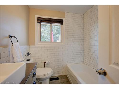 11 Cecile Drive, Kitchener, ON - Indoor Photo Showing Bathroom