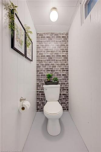 11 Cecile Drive, Kitchener, ON - Indoor Photo Showing Bathroom