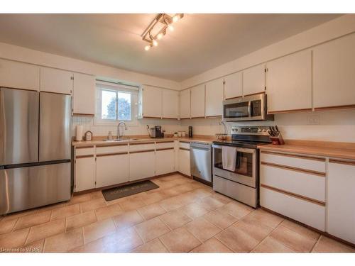 93 Bismark Drive, Cambridge, ON - Indoor Photo Showing Kitchen