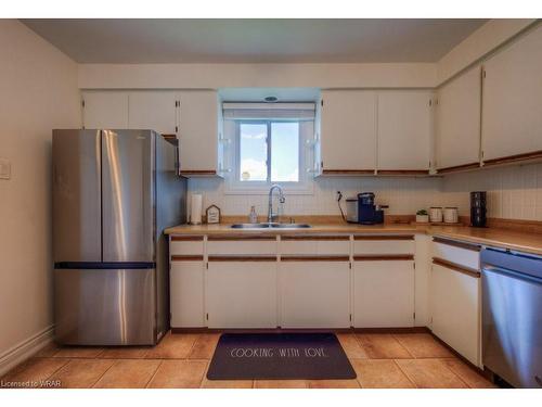 93 Bismark Drive, Cambridge, ON - Indoor Photo Showing Kitchen With Double Sink