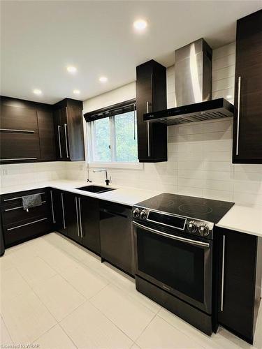 213 Northlake Drive, Waterloo, ON - Indoor Photo Showing Kitchen