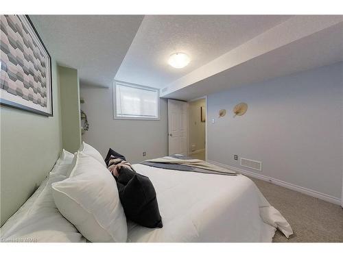 A-758 Bleams Road, Kitchener, ON - Indoor Photo Showing Bedroom