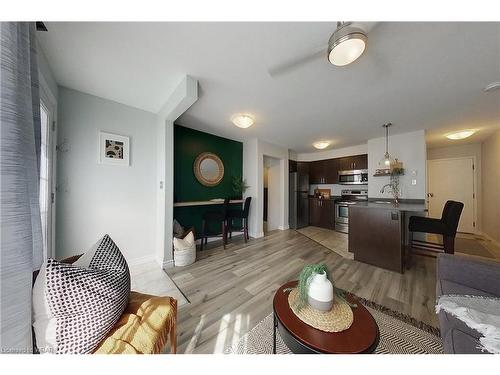 A-758 Bleams Road, Kitchener, ON - Indoor Photo Showing Living Room