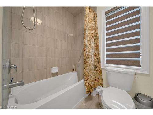 1161 Upper Thames Drive, Woodstock, ON - Indoor Photo Showing Bathroom