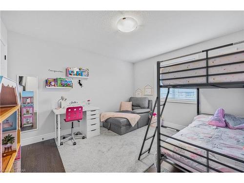 16 Tindall Crescent, Grand Valley, ON - Indoor Photo Showing Bedroom