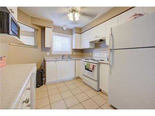 16 Lemonbalm Street, Kitchener, ON - Indoor Photo Showing Kitchen With Double Sink