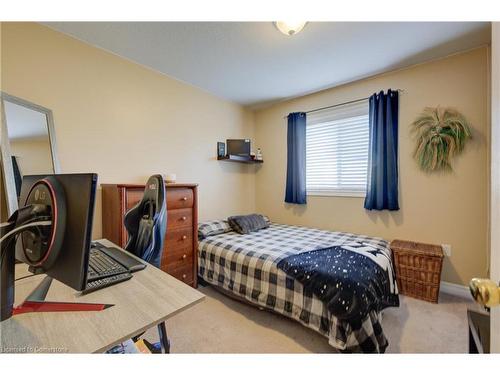 16 Lemonbalm Street, Kitchener, ON - Indoor Photo Showing Bedroom