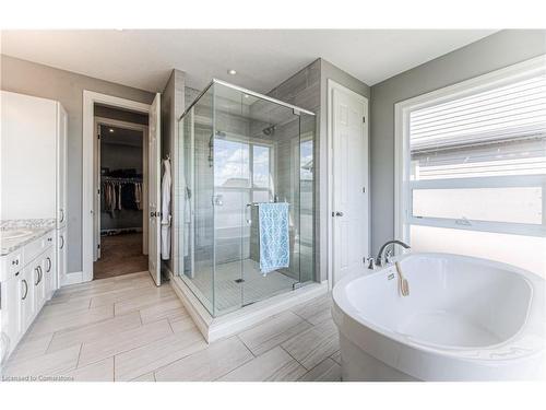 338 Moorlands Crescent, Kitchener, ON - Indoor Photo Showing Bathroom