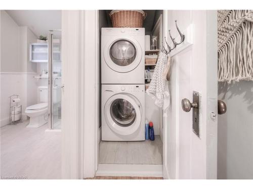 80 Stirling Avenue N, Kitchener, ON - Indoor Photo Showing Laundry Room