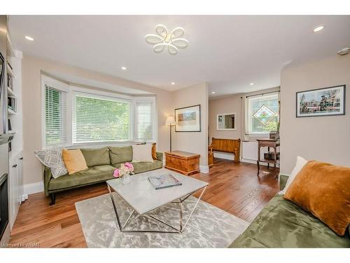 66 Twenty Third Street, Toronto, ON - Indoor Photo Showing Living Room