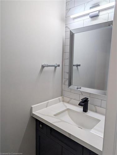 70-107 Westra Drive, Guelph, ON - Indoor Photo Showing Bathroom