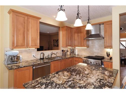 30 Kestrel Street, Kitchener, ON - Indoor Photo Showing Kitchen With Upgraded Kitchen