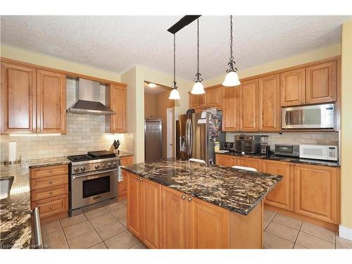 30 Kestrel Street, Kitchener, ON - Indoor Photo Showing Kitchen With Upgraded Kitchen