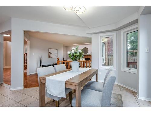 28 Hilborn Avenue, Cambridge, ON - Indoor Photo Showing Dining Room