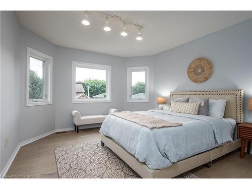 28 Hilborn Avenue, Cambridge, ON - Indoor Photo Showing Bedroom