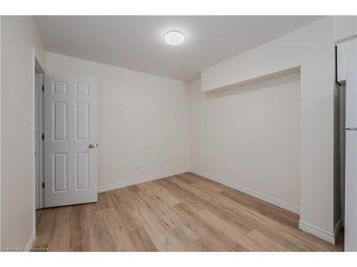 3-445 Pioneer Drive, Kitchener, ON - Indoor Photo Showing Other Room