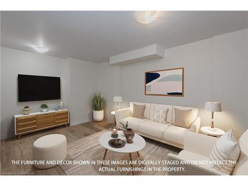 3-445 Pioneer Drive, Kitchener, ON - Indoor Photo Showing Living Room