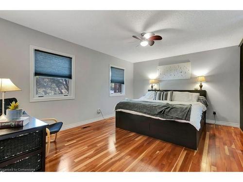 18 Princess Street, Cambridge, ON - Indoor Photo Showing Bedroom