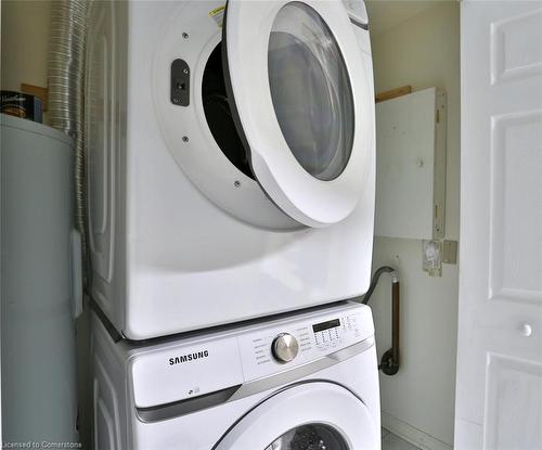 4-169 Bechtel Street, Cambridge, ON - Indoor Photo Showing Laundry Room