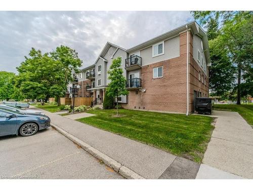 305-276 Eiwo Court, Waterloo, ON - Outdoor