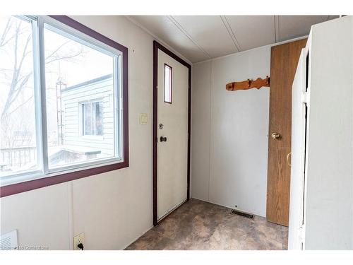 196-580 Beaver Creek Road, Waterloo, ON - Indoor Photo Showing Other Room