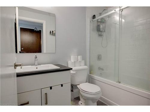 1601-108 Garment Street, Kitchener, ON - Indoor Photo Showing Bathroom