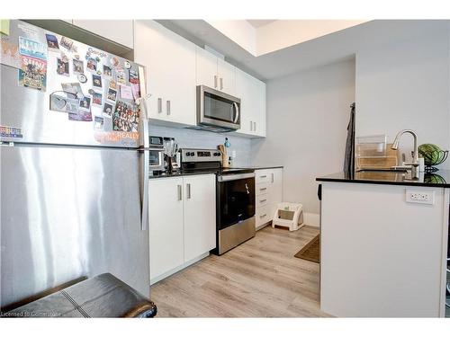 1601-108 Garment Street, Kitchener, ON - Indoor Photo Showing Kitchen With Stainless Steel Kitchen With Upgraded Kitchen