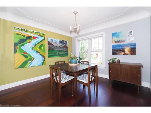 217 Waterloo Street, Kitchener, ON - Indoor Photo Showing Dining Room